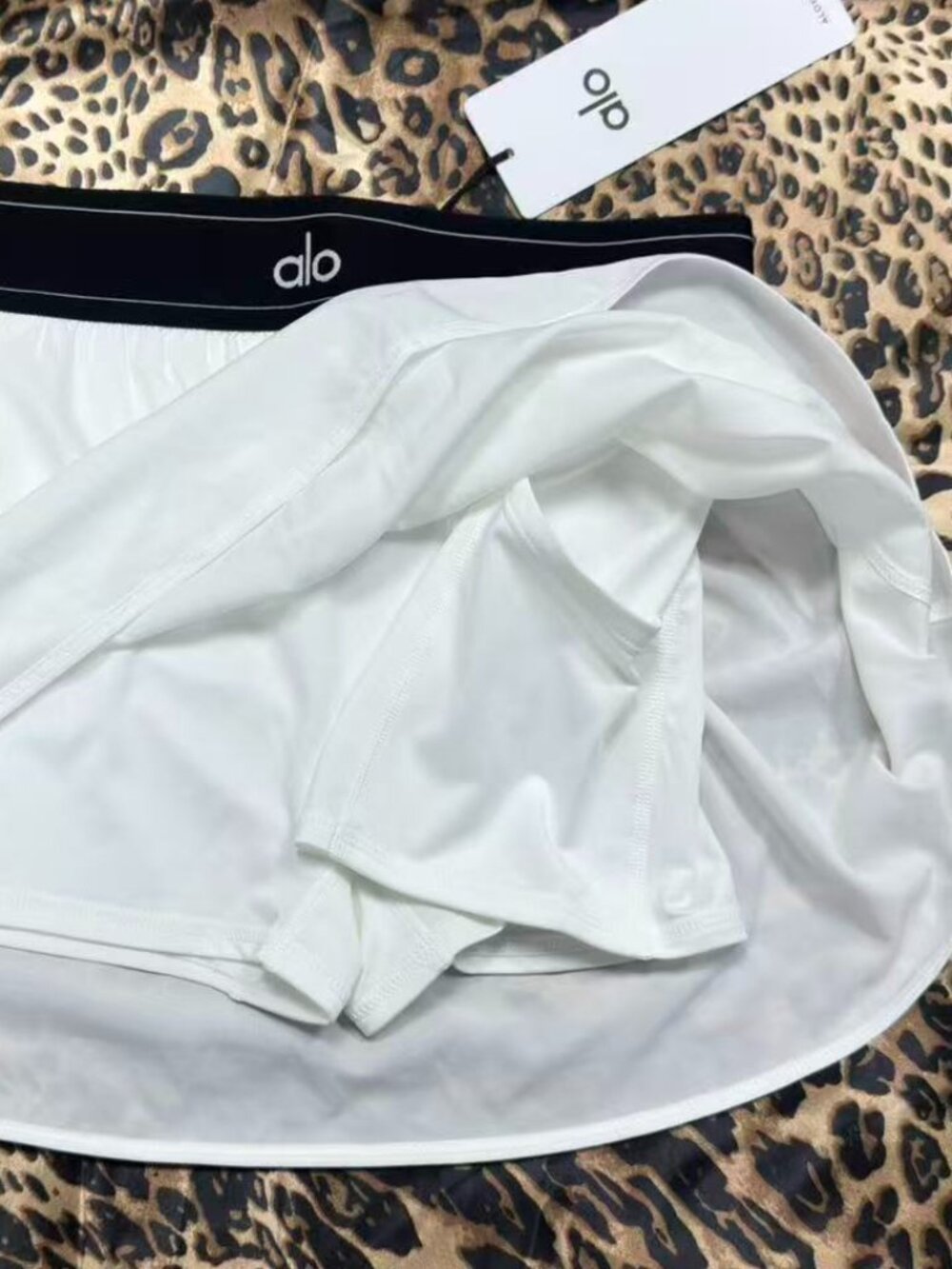 Brand new with tags Alo Yoga🥯Match Point Tennis Skirt White - Picture 5 of 7